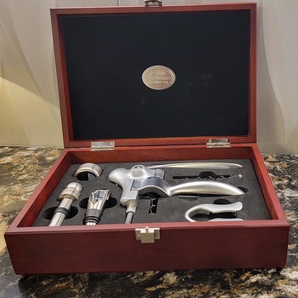 Wine Connoisseur Vintage Brookstone Heritage Opener Set NWOB - Picture 2 of 6
